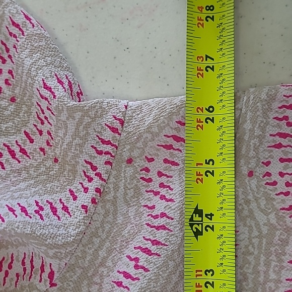 New Directions Pink, Khaki & Cream Asymmetrical Blouse size 1X - Picture 6 of 8